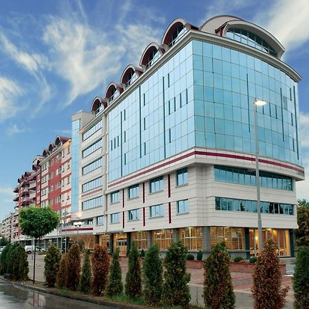 Tcc Grand Plaza Hotel Skopje Exteriör bild